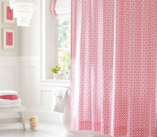 Розовая мебель в интерьере ванной